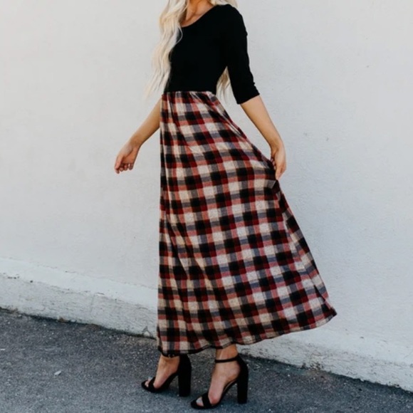 MAXI DRESS - Picture 2 of 5